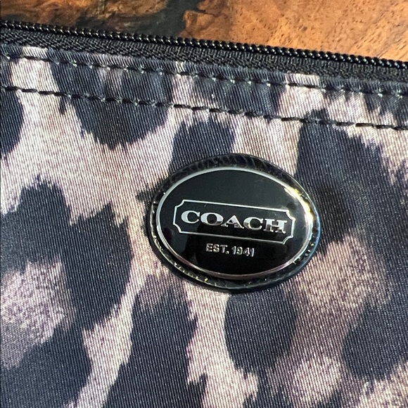 Coach nylon tote and pouch - Picture 4 of 4
